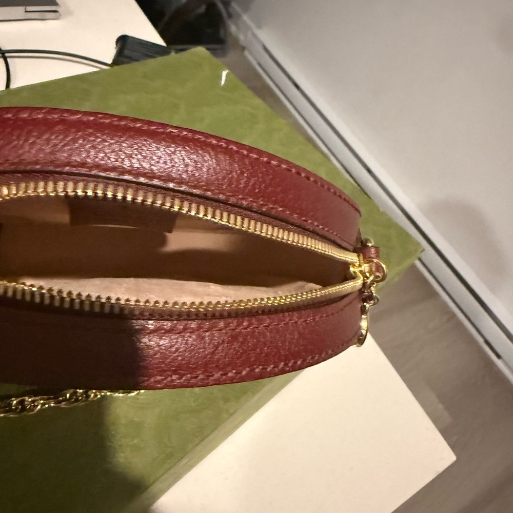 Gucci Burgundy Round Crossbody Bag with Gold Chain - Picture 6 of 7